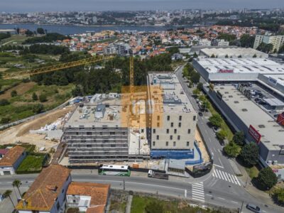 T3 novo com varanda - Le Parc