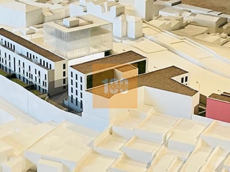 T2 com varanda - Porto Art Square