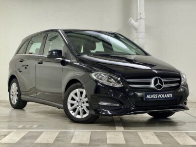 Mercedes-Benz B 180
